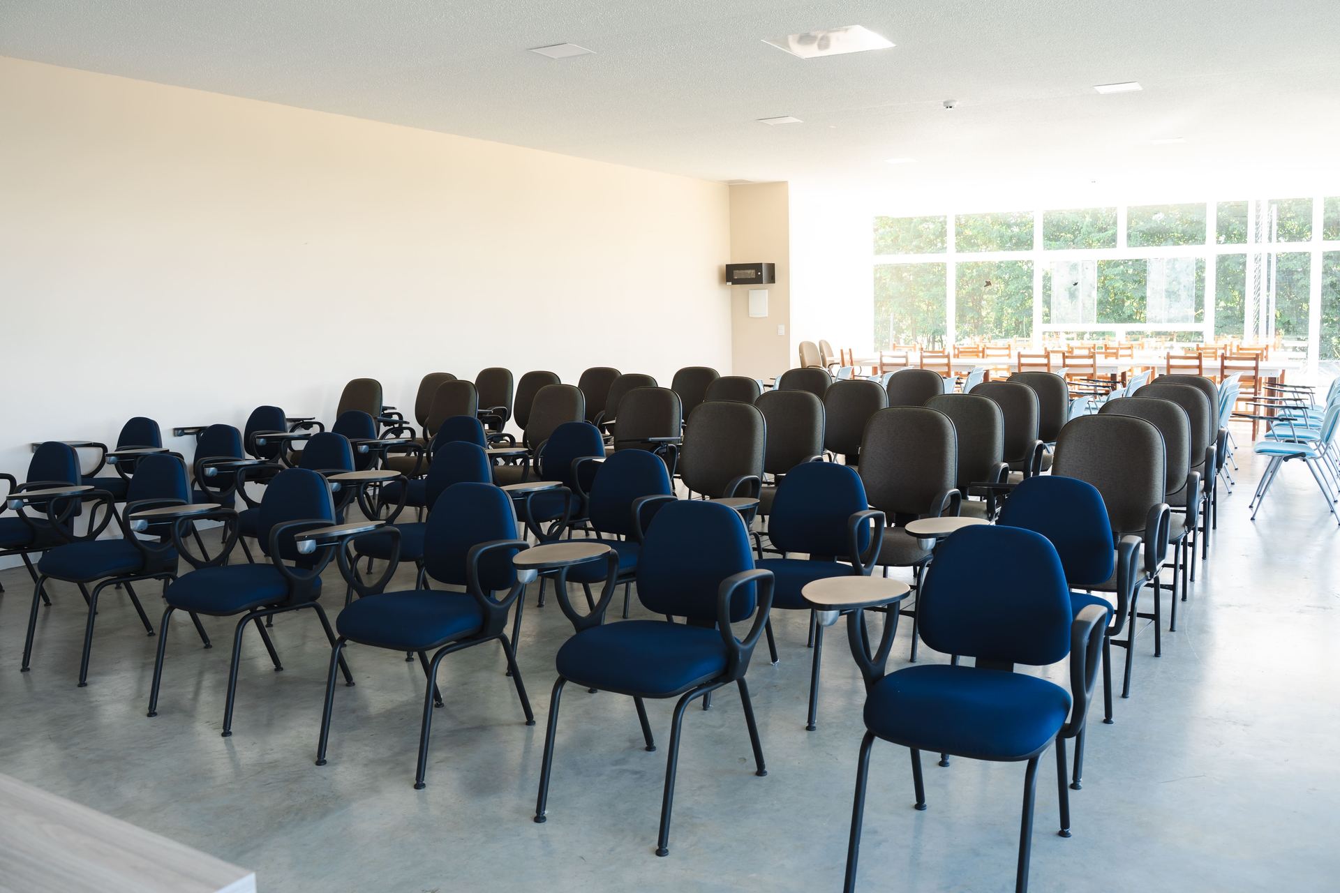 Auditório para atividades terapêuticas em grupo na unidade Araquari